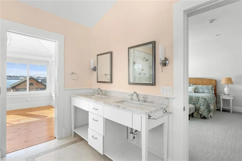 140 Tuckerman Avenue Middletown RI 02842