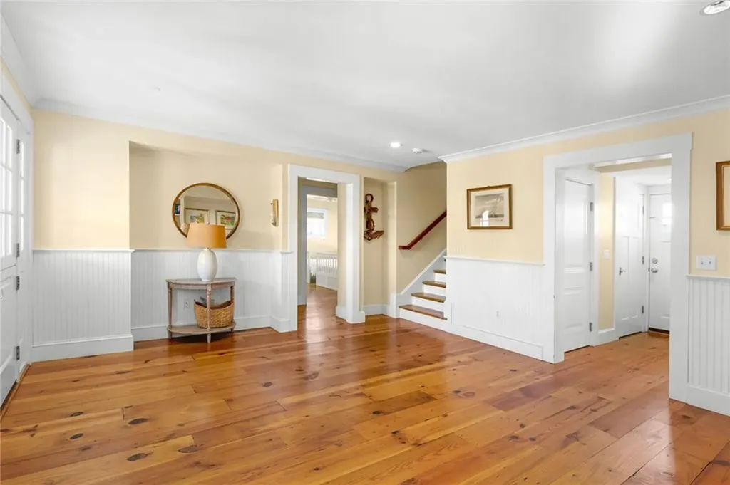 140 Tuckerman Avenue Middletown RI 02842