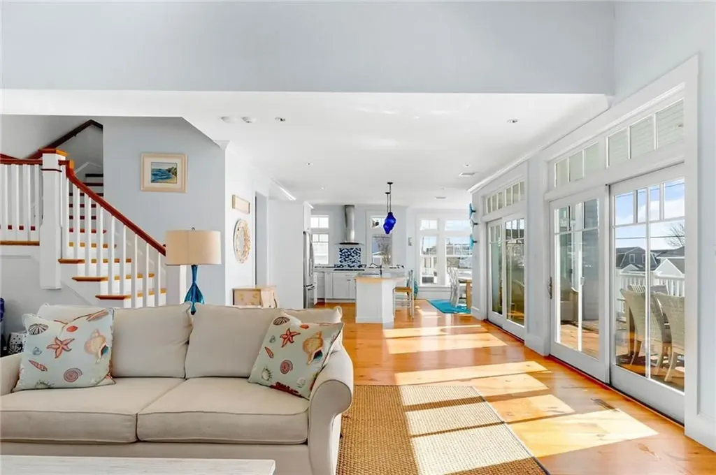 140 Tuckerman Avenue Middletown RI 02842