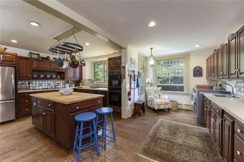 28 Newport Street Jamestown RI 02835