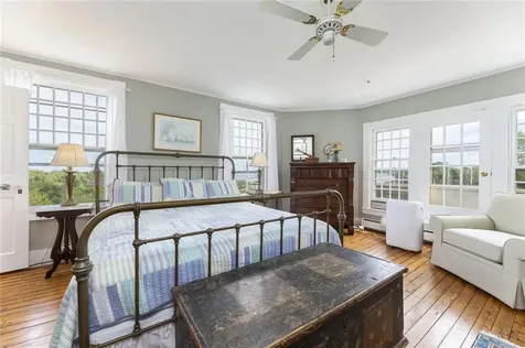 28 Newport Street Jamestown RI 02835