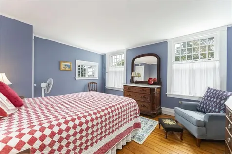 28 Newport Street Jamestown RI 02835