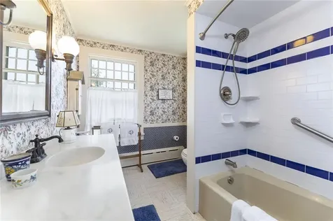28 Newport Street Jamestown RI 02835