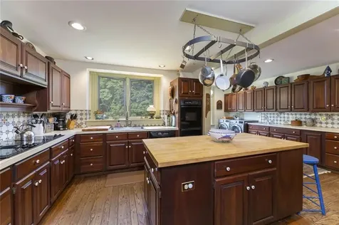 28 Newport Street Jamestown RI 02835