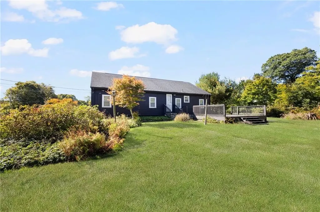 159 Ten Rod Road North Kingstown RI 02852