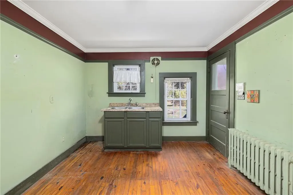 159 Ten Rod Road North Kingstown RI 02852