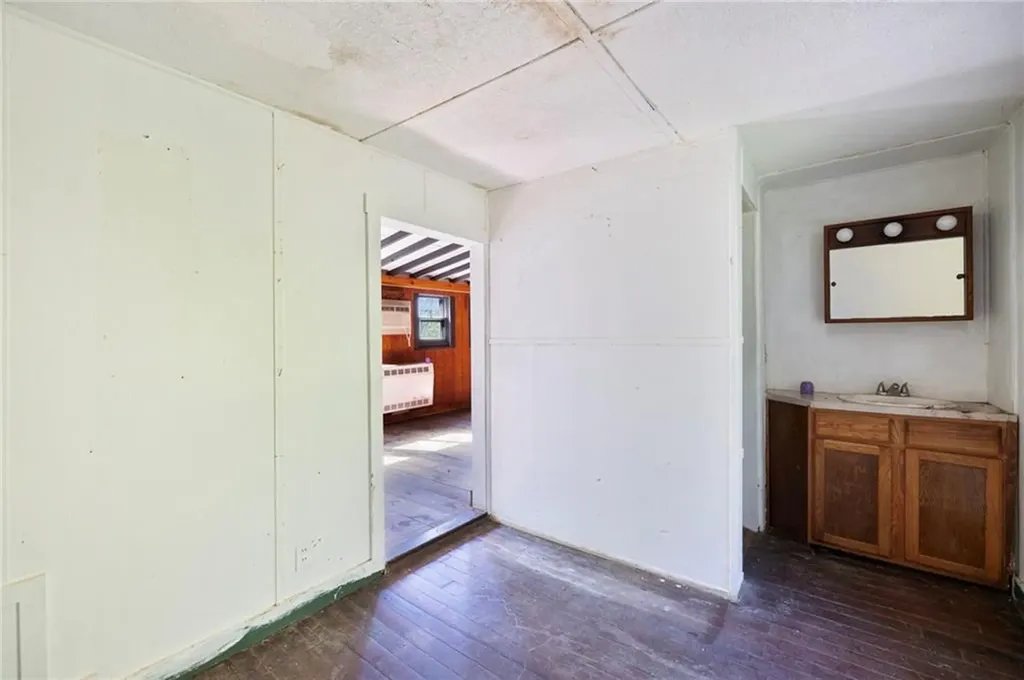 159 Ten Rod Road North Kingstown RI 02852