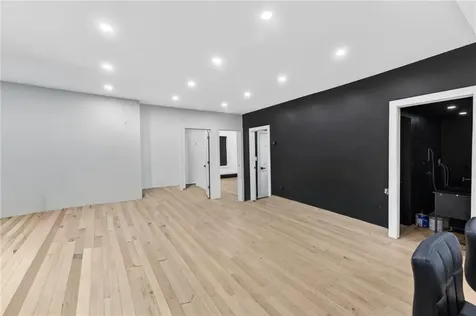 106 Bouvier Avenue Lincoln RI 02838