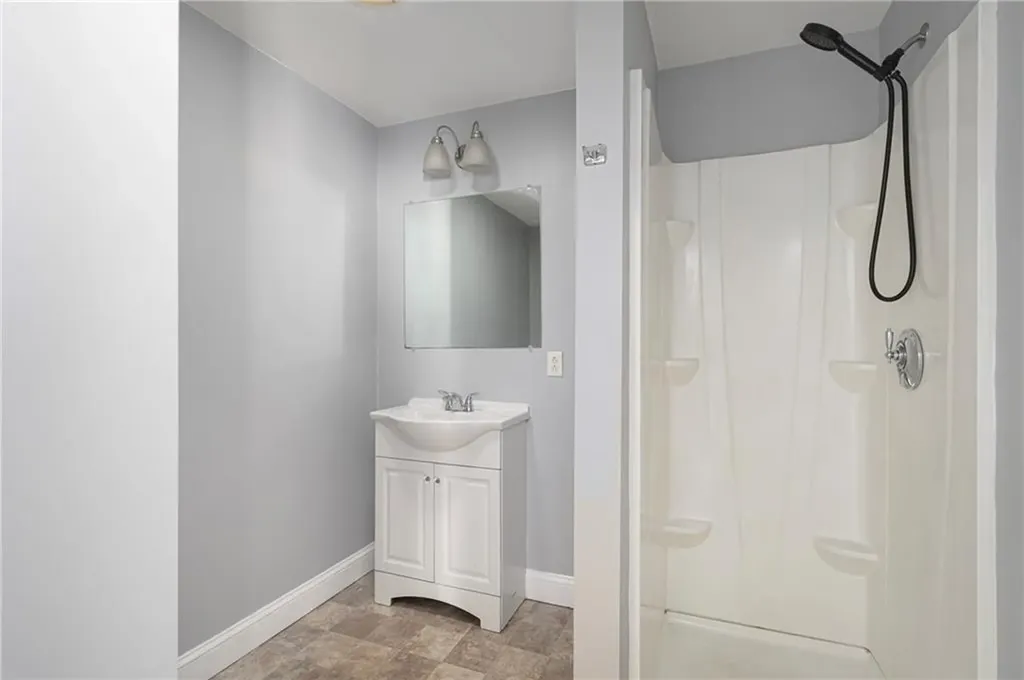 172 Camden Avenue Providence RI 02908