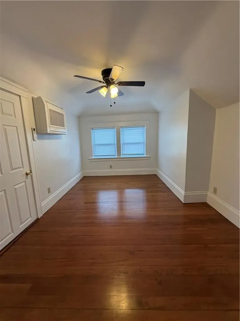 87 Bentley Street East Providence RI 02914