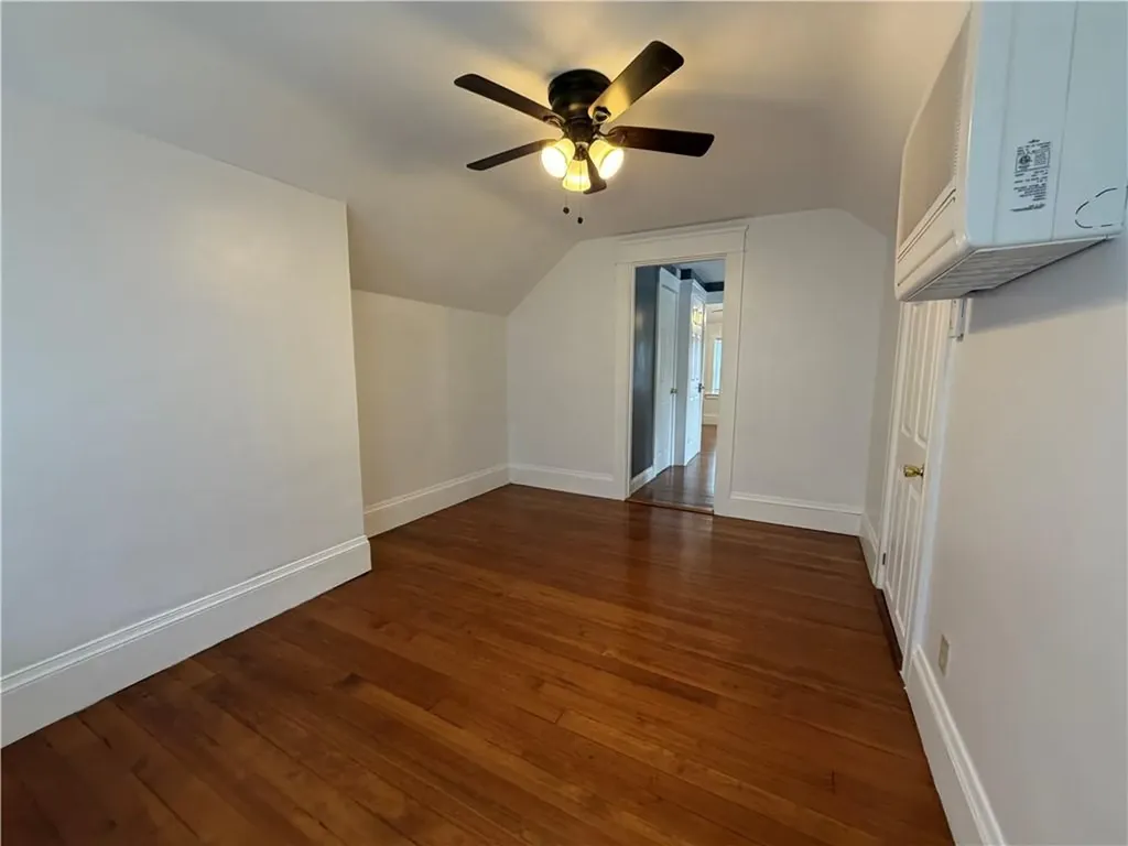 87 Bentley Street East Providence RI 02914