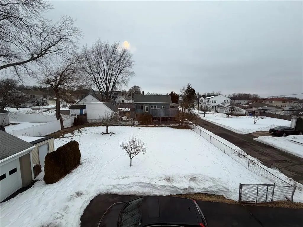 87 Bentley Street East Providence RI 02914