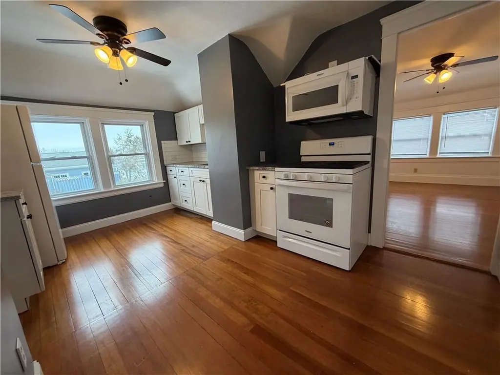 87 Bentley Street East Providence RI 02914