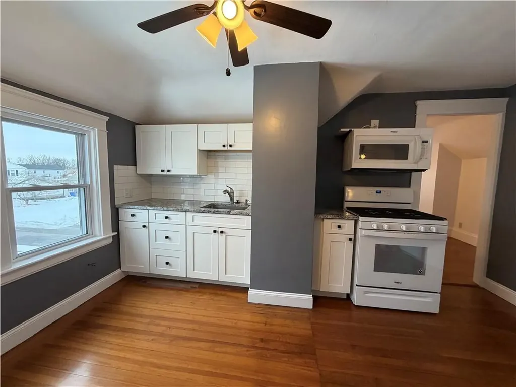 87 Bentley Street East Providence RI 02914