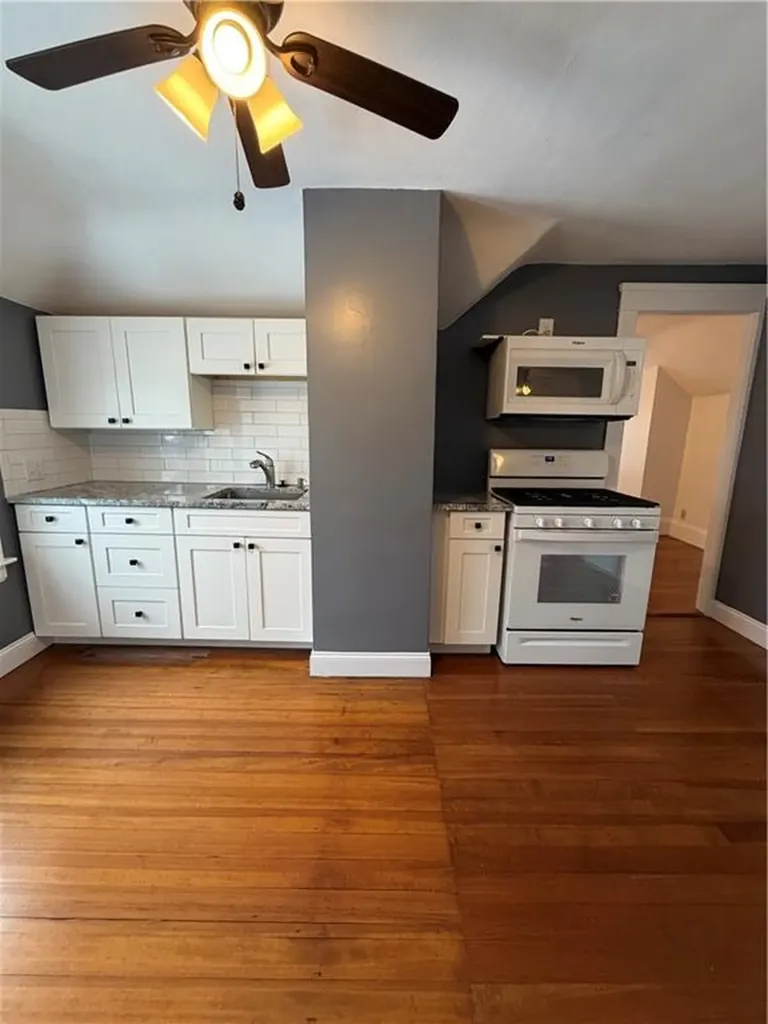 87 Bentley Street East Providence RI 02914