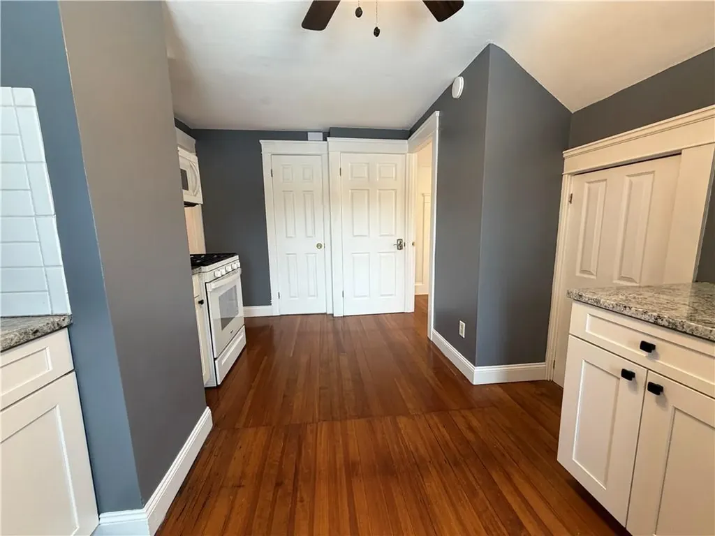 87 Bentley Street East Providence RI 02914