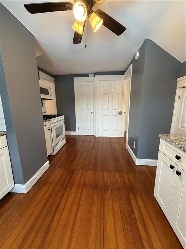 87 Bentley Street East Providence RI 02914