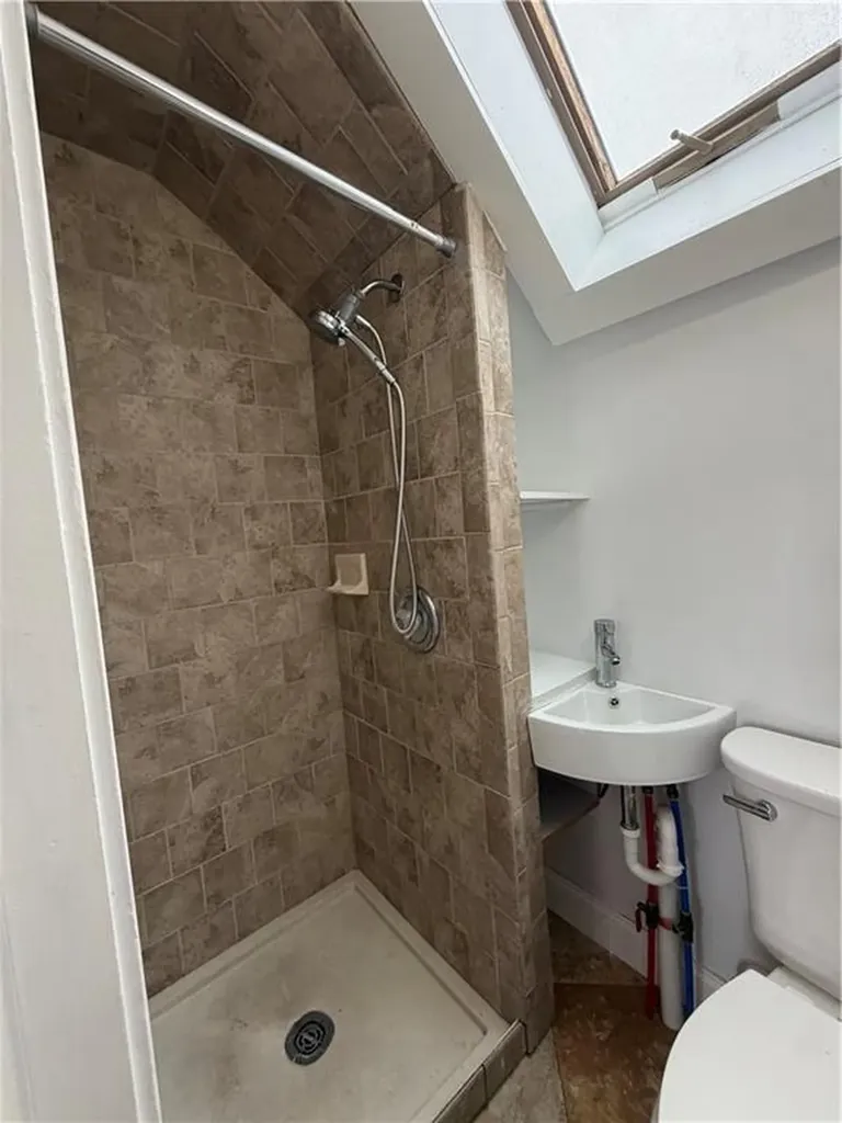 87 Bentley Street East Providence RI 02914