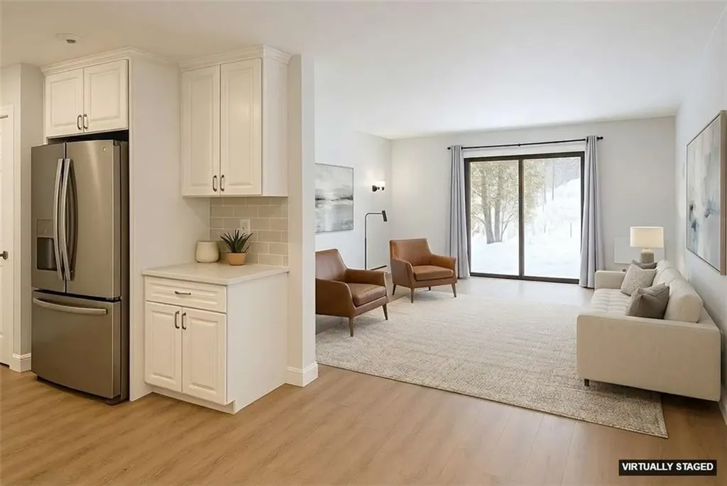 15 Apple Valley Parkway Smithfield RI 02828