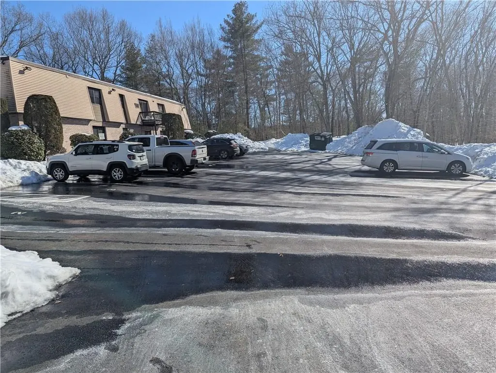 15 Apple Valley Parkway Smithfield RI 02828