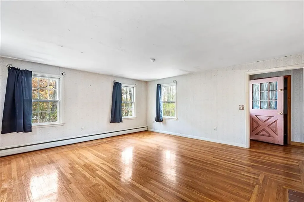 101 Cobble Hill Road Lincoln RI 02865