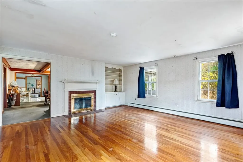 101 Cobble Hill Road Lincoln RI 02865