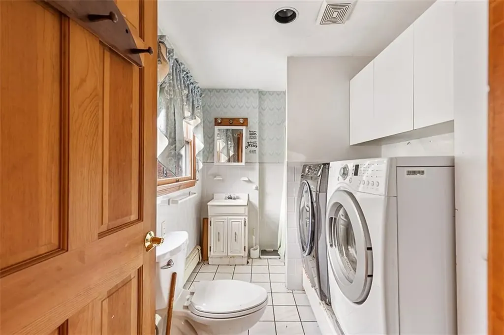 101 Cobble Hill Road Lincoln RI 02865