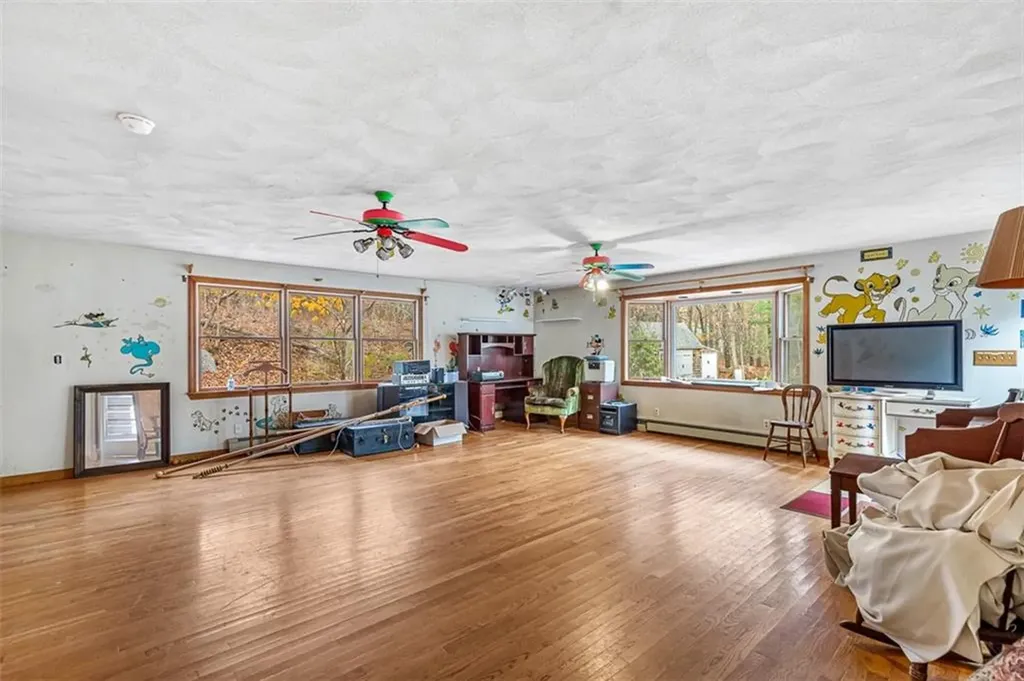 101 Cobble Hill Road Lincoln RI 02865