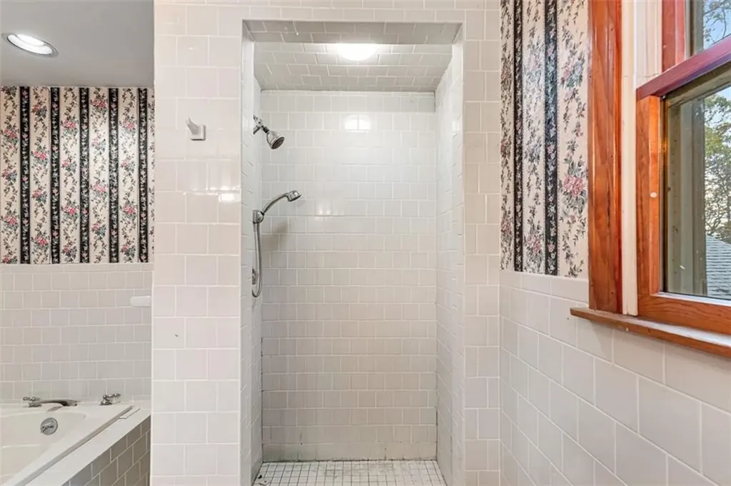 101 Cobble Hill Road Lincoln RI 02865