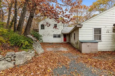 101 Cobble Hill Road Lincoln RI 02865