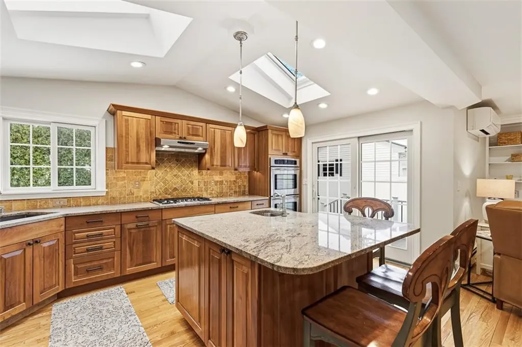 40 Weeden Avenue East Providence RI 02916