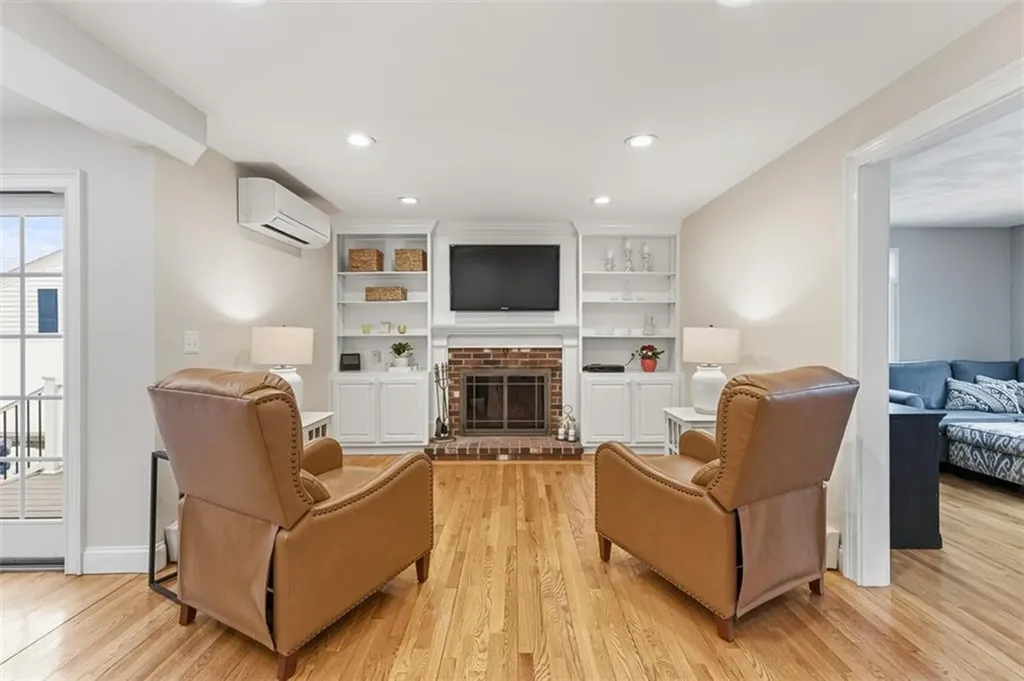 40 Weeden Avenue East Providence RI 02916