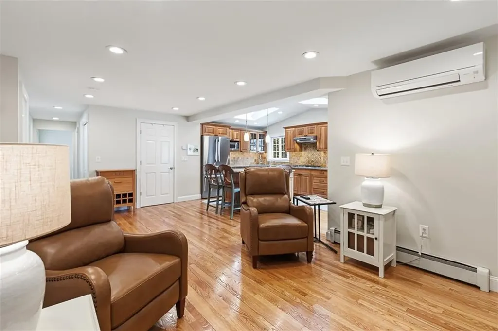 40 Weeden Avenue East Providence RI 02916