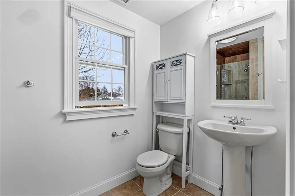 40 Weeden Avenue East Providence RI 02916
