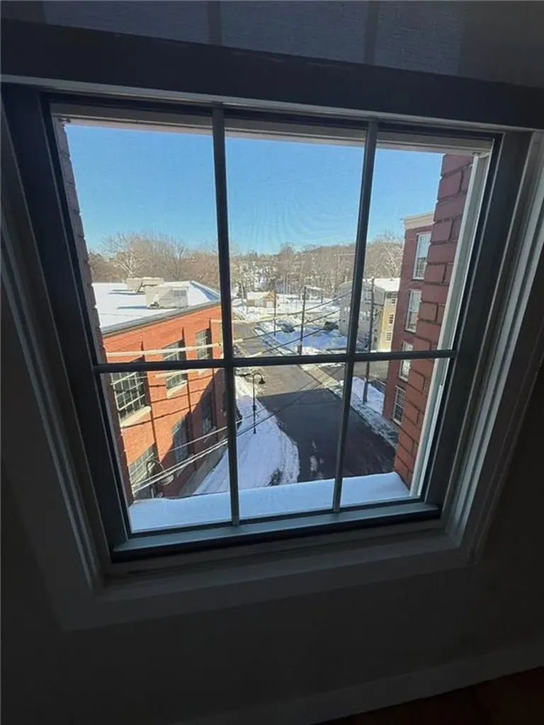 68 South Main Street Woonsocket RI 02895