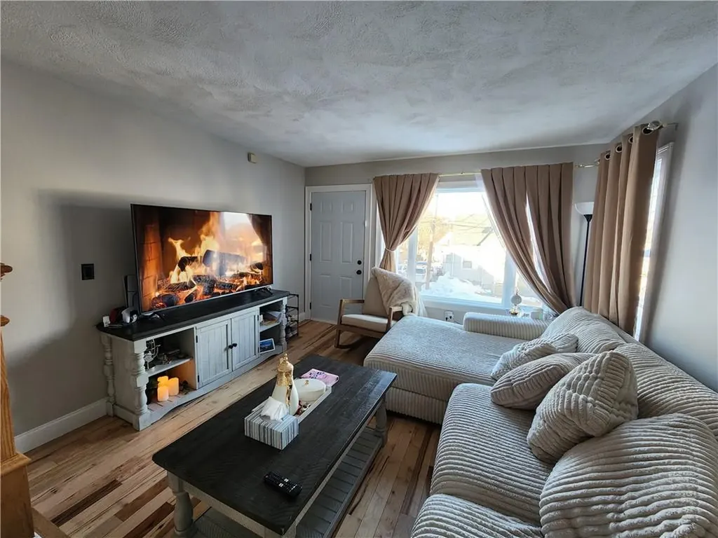 198 Sunbury Street Providence RI 02908