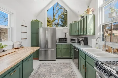 11 Heights Avenue Warwick RI 02889