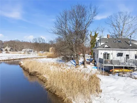 11 Heights Avenue Warwick RI 02889