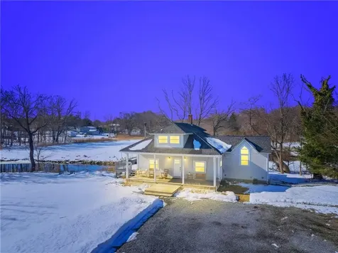 11 Heights Avenue Warwick RI 02889