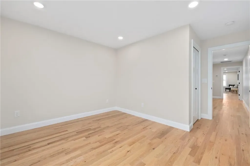 2907 Post Road Warwick RI 02886