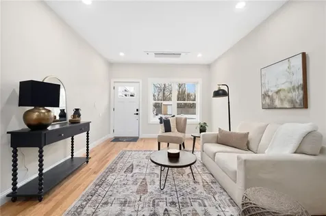 2907 Post Road Warwick RI 02886