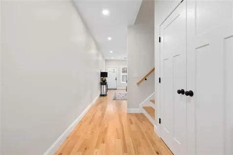 2907 Post Road Warwick RI 02886