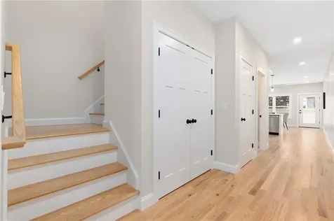 2907 Post Road Warwick RI 02886