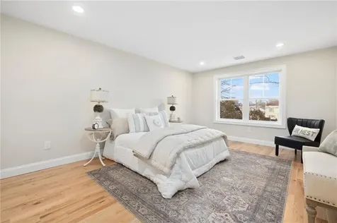 2907 Post Road Warwick RI 02886