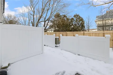 2907 Post Road Warwick RI 02886