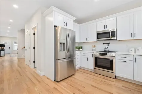 2907 Post Road Warwick RI 02886