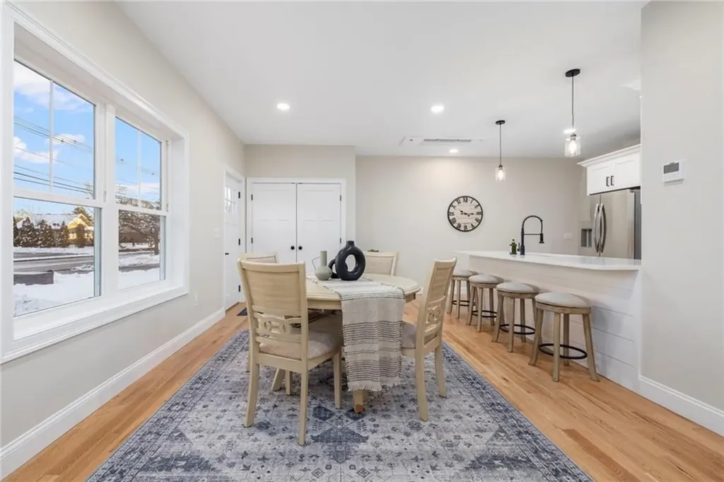 2907 Post Road Warwick RI 02886