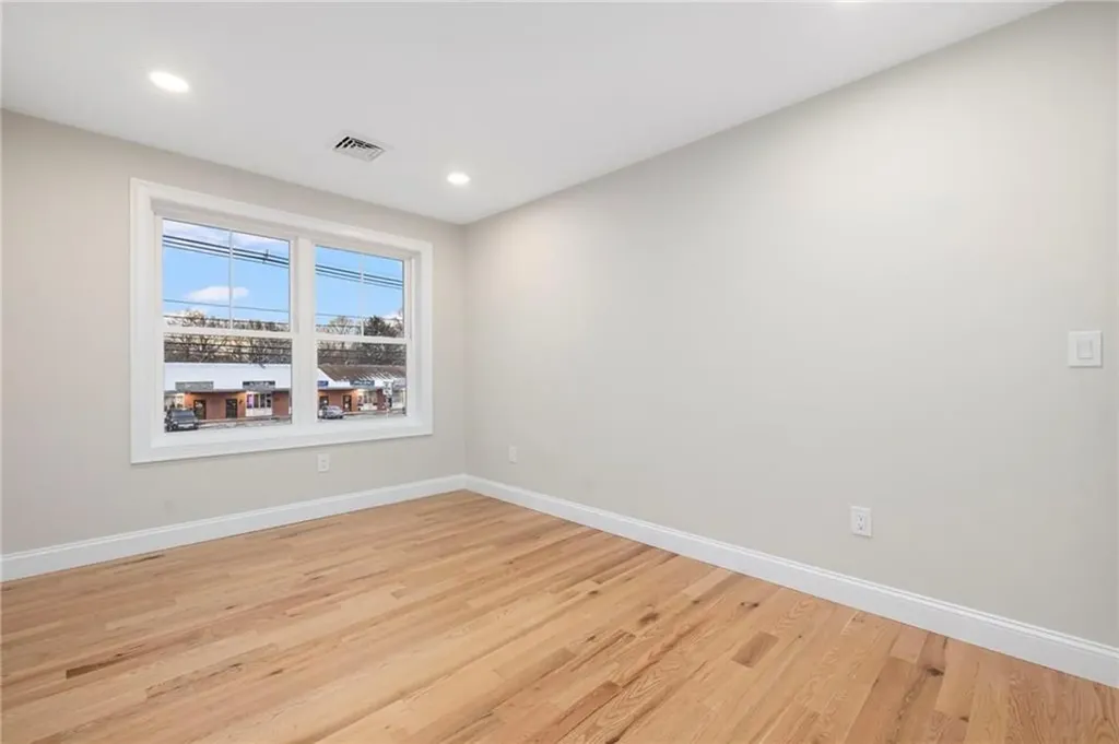 2907 Post Road Warwick RI 02886