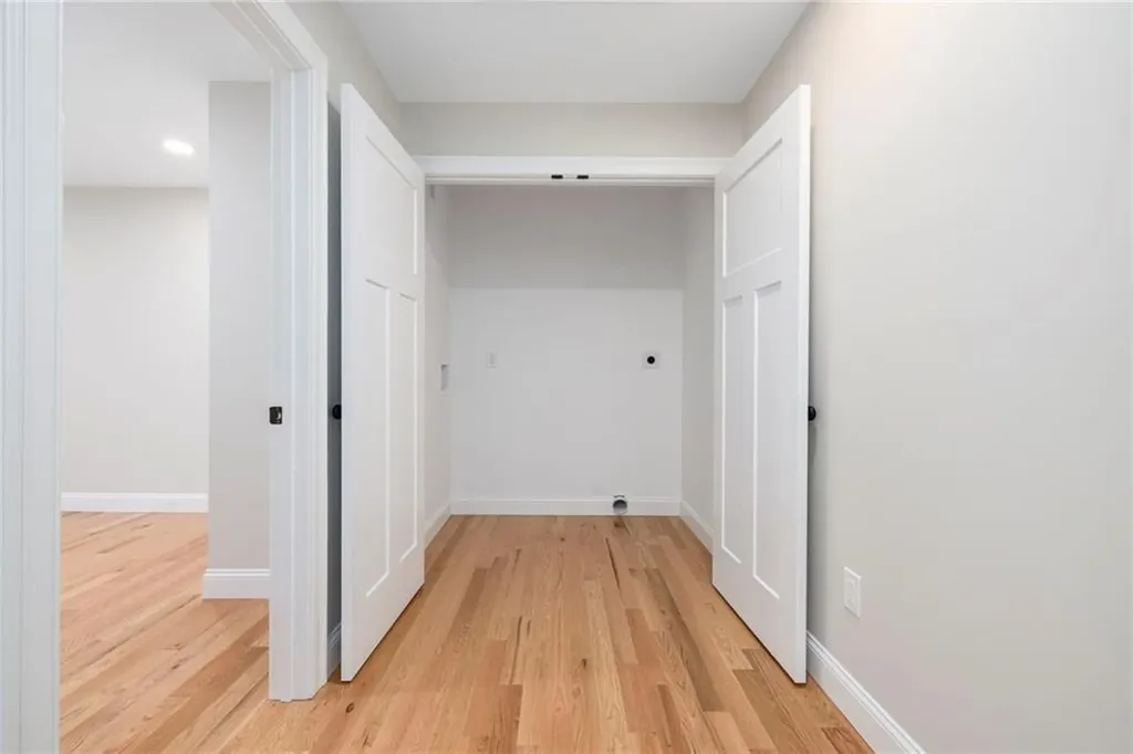 2907 Post Road Warwick RI 02886