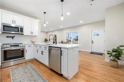 2907 Post Road Warwick RI 02886